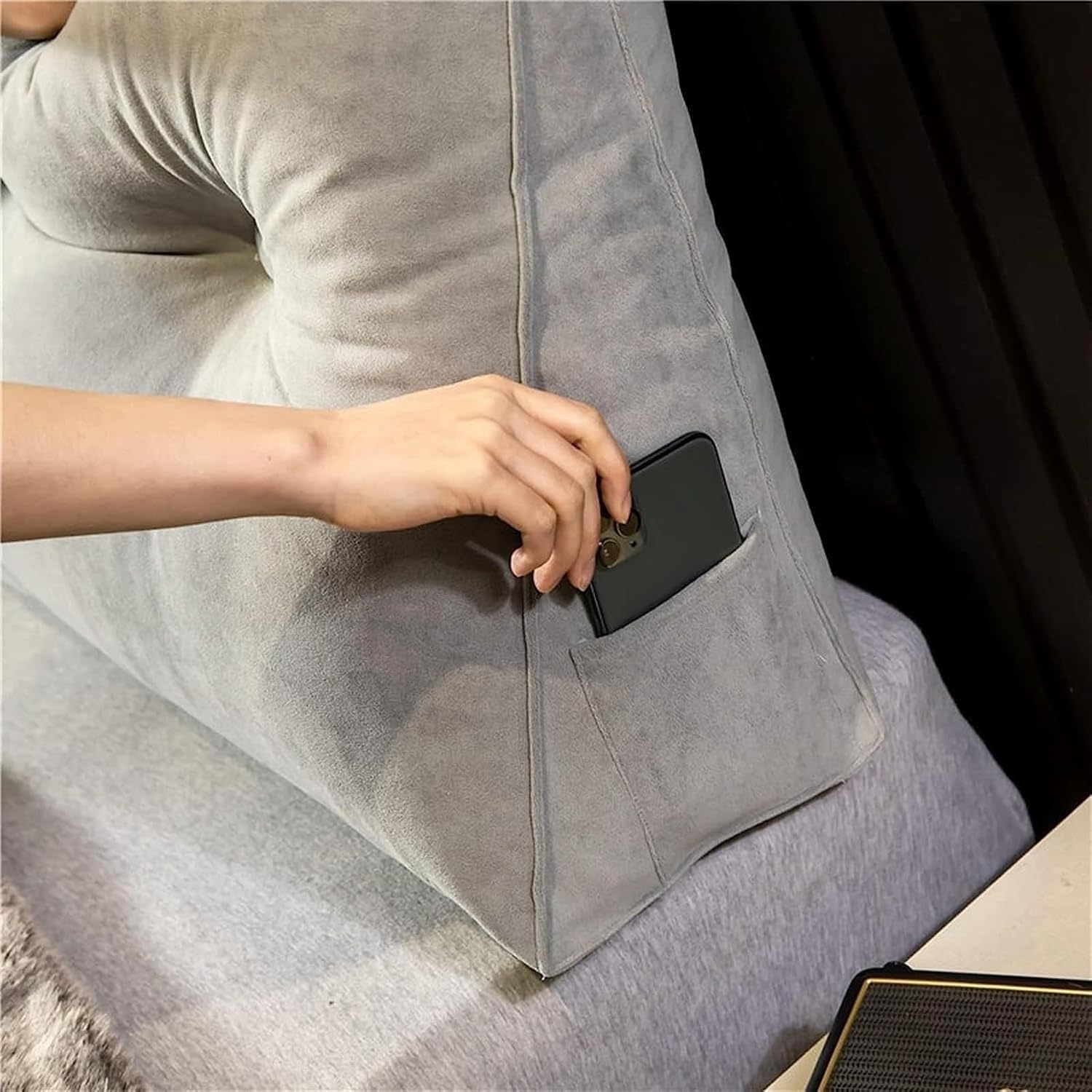 Coussin traversin pour lit et canapé beige clair pour détente optimale