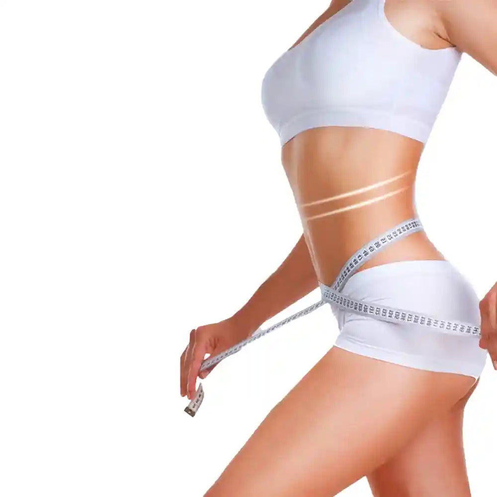 Femme utilisant un mètre ruban pour mesurer sa taille, illustrant l'objectif de remodelage et de raffermissement du BodySculpt Pro.