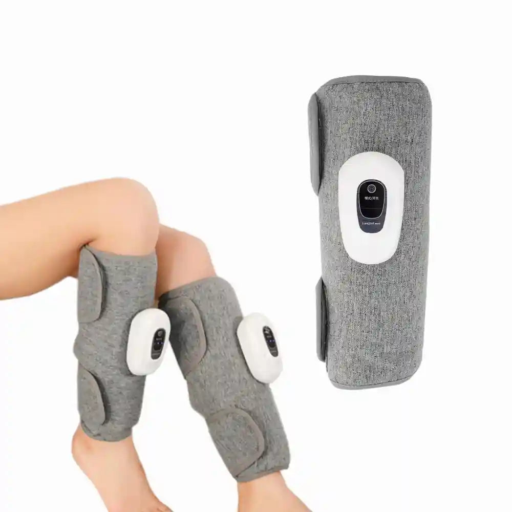 Paire de masseurs de mollets AeroRelief™ gris, l'un isolé et l'autre porté sur la jambe d'un modèle.