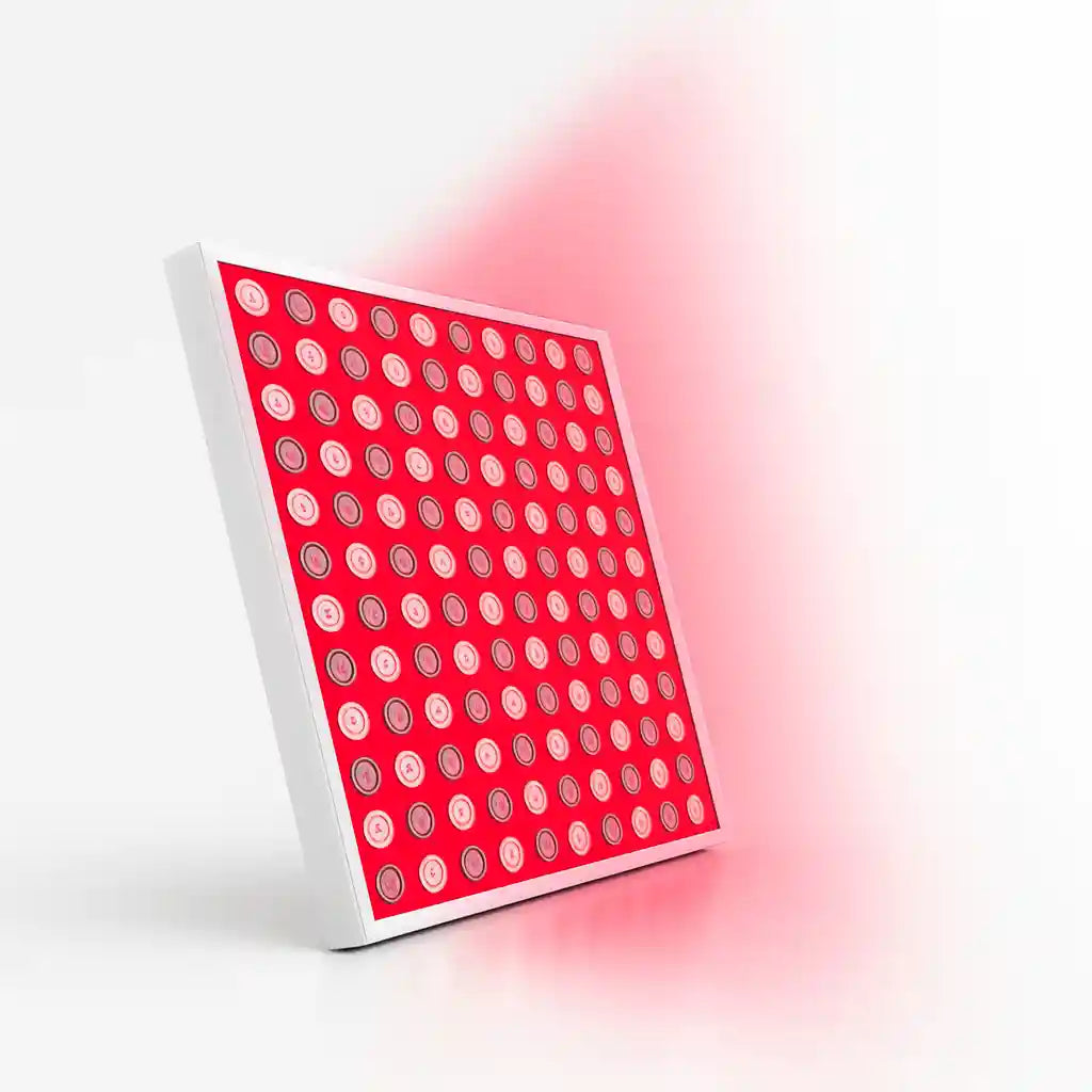 Panneau de photothérapie DermaRegen™ avec ses 144 LEDs à lumière rouge pour un soin régénérant du visage et du corps.