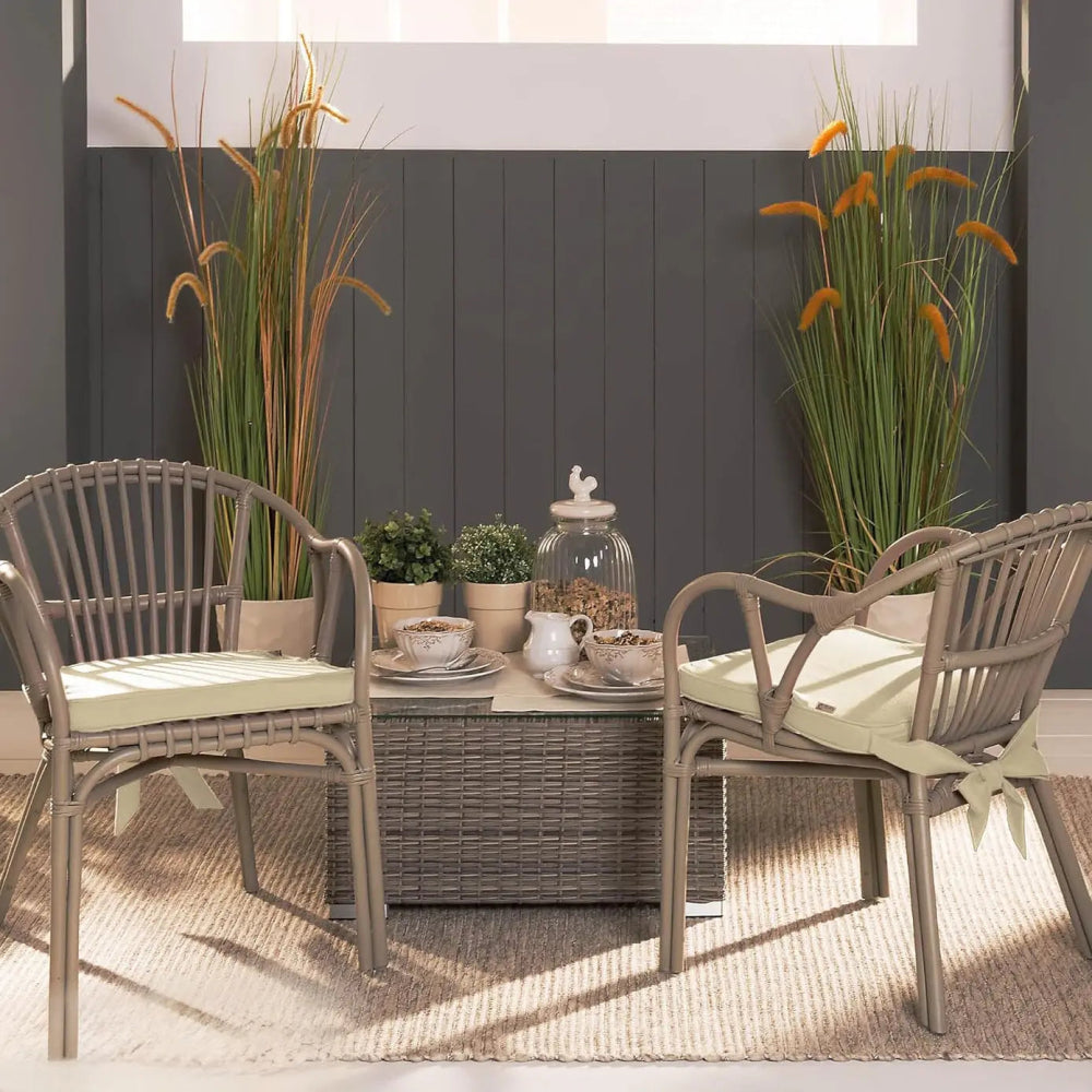 Coussin chaise extérieur 45x40 : Élégance et confort pour votre espace plein air - Mon - Coussin – Boutique Française de Coussins Orthopédiques, de Lecture et pour Animaux