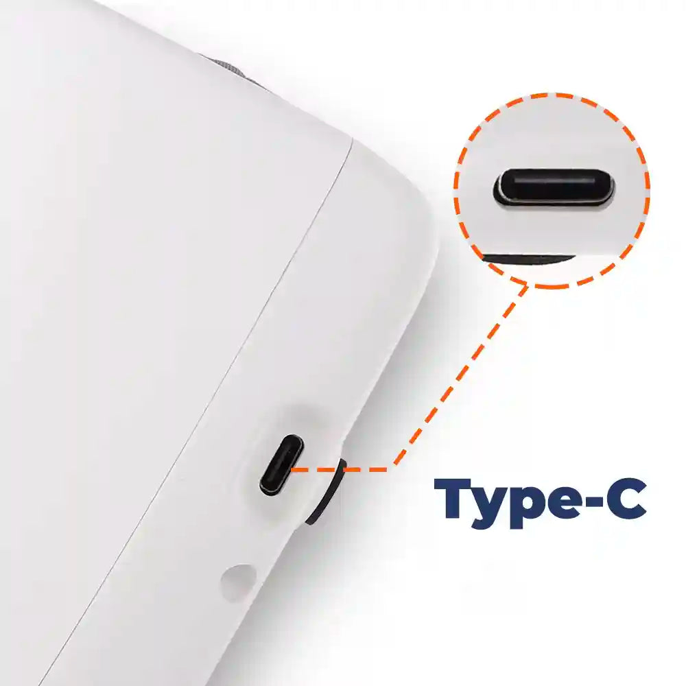 Gros plan sur le port USB Type-C du masseur de main ManoZen™, garantissant une recharge simple et rapide pour une utilisation nomade.