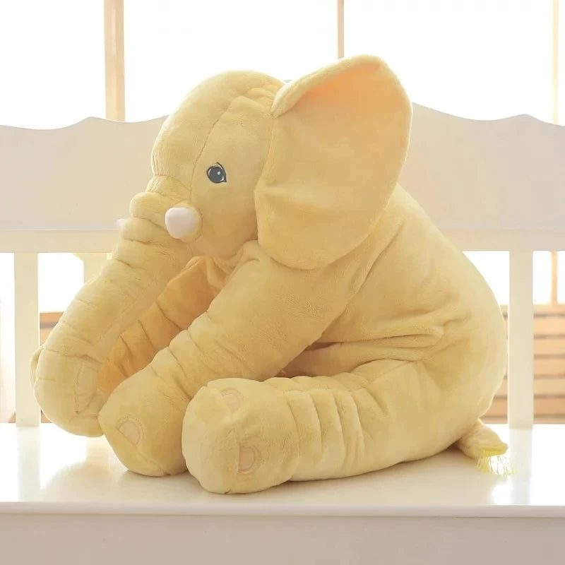coussin éléphant couleur crème pour déco douce et naturelle
