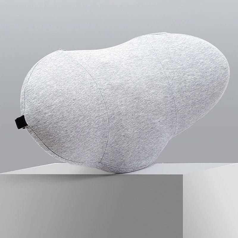 Coussin lombaire ergonomique en mousse à mémoire de forme pour dormir, soutien et confort.