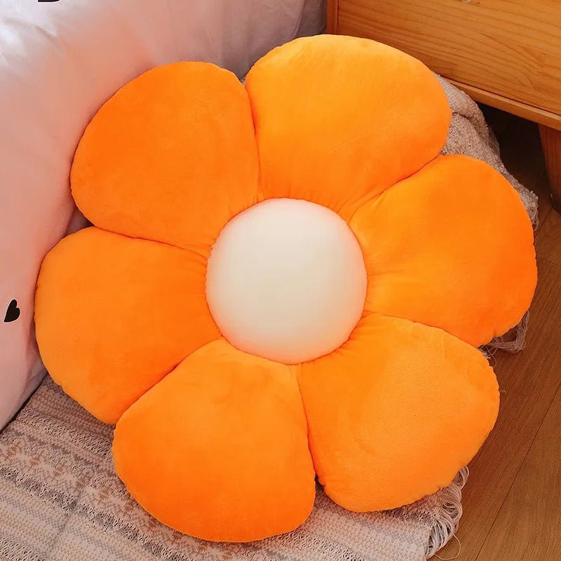 Coussin fleur marguerite orange, design original pour décoration intérieure